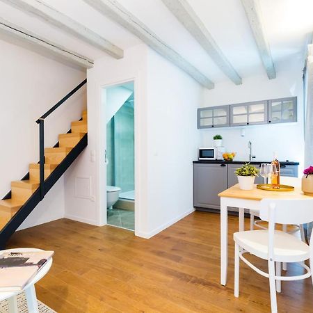 Cozy Montalbano Studios By Irundo โรวีน ภายนอก รูปภาพ