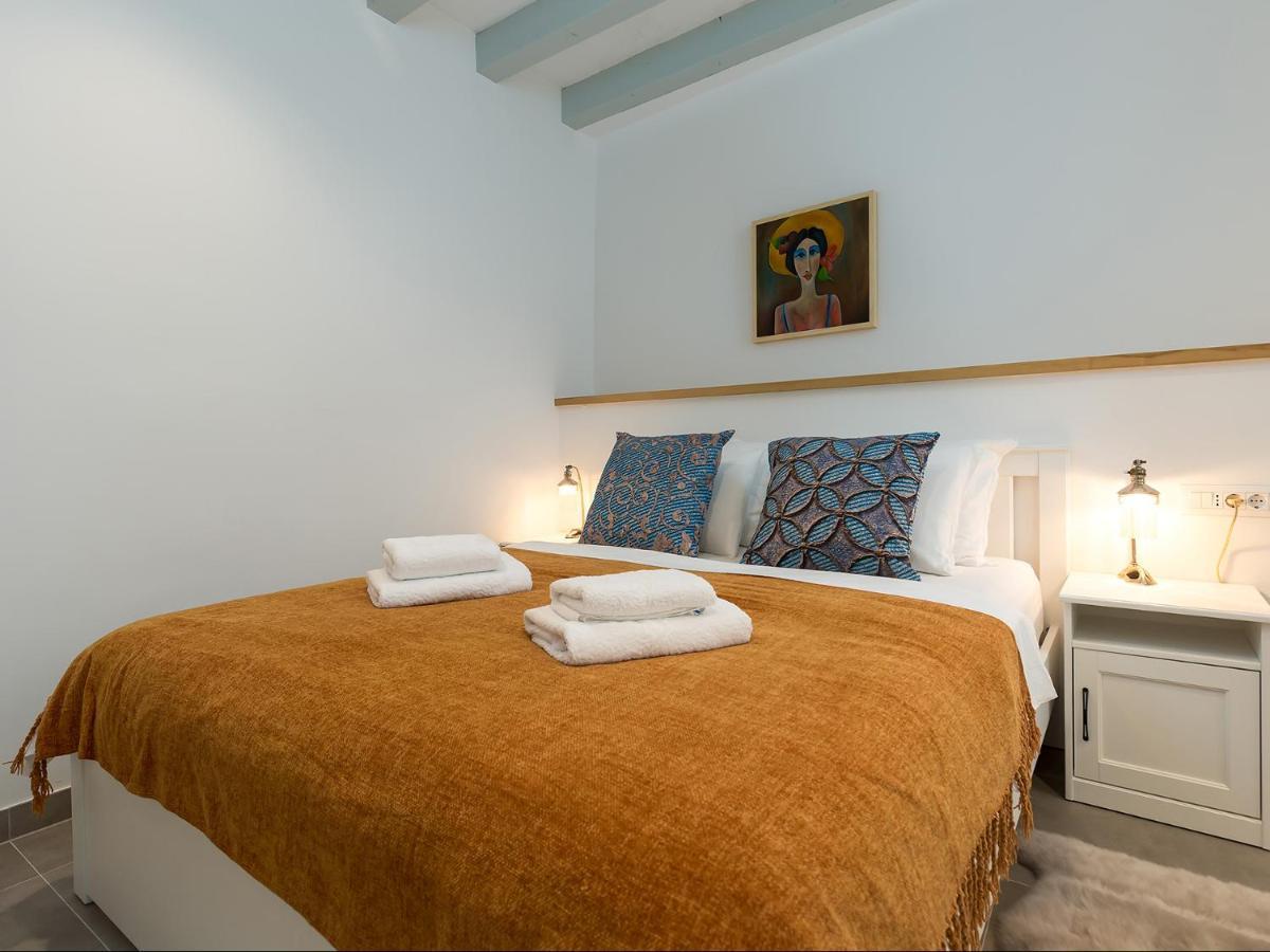 Cozy Montalbano Studios By Irundo โรวีน ภายนอก รูปภาพ